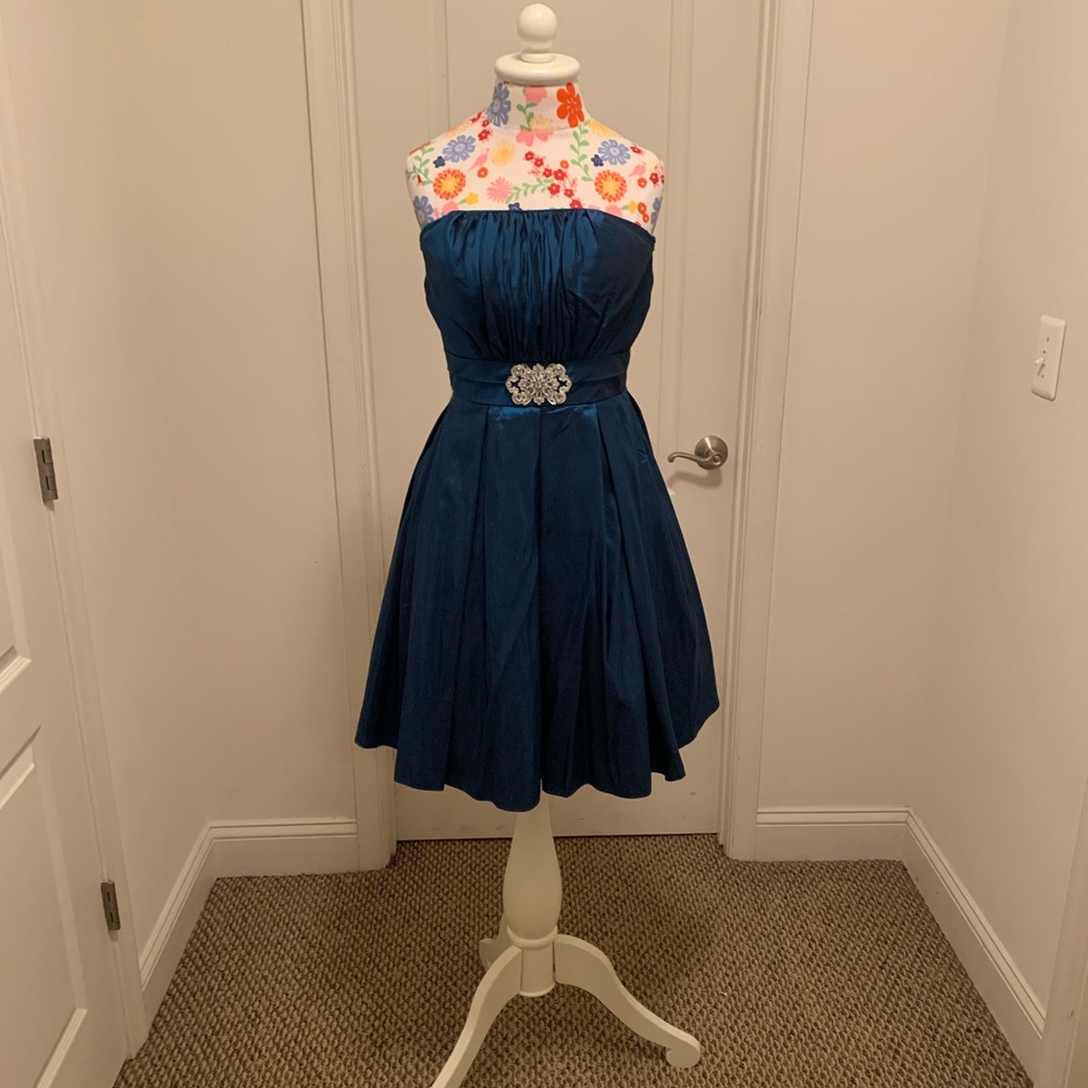 Ocean Blue Iridescent Prom Dress